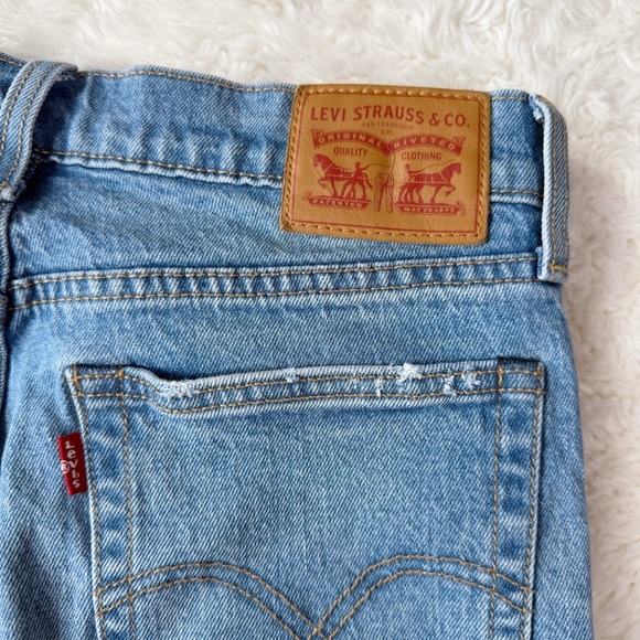 Levi’s Woman Blue High Rise Wedgie Straight Ankle Jeans US30 Classic Preppy - Picture 11 of 12